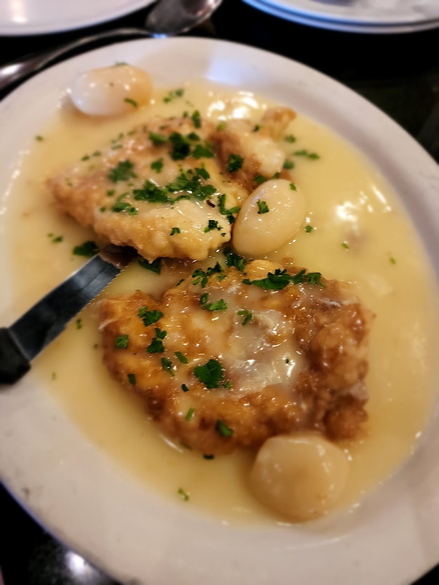 Amante's Italian Restaurant-9